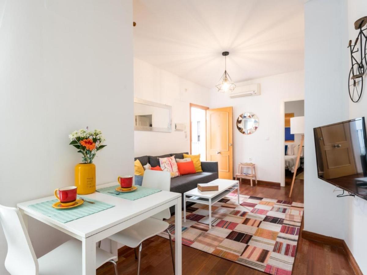 Holi-Rent Santa Marina Daire Sevilla Dış mekan fotoğraf